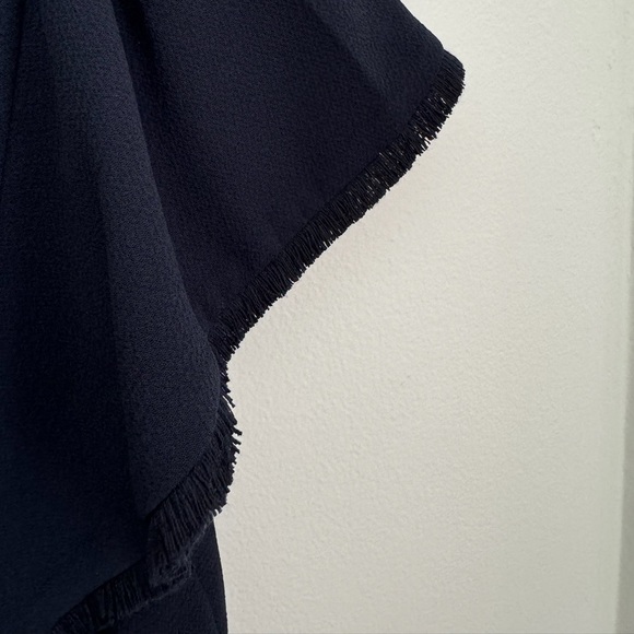 LOFT Navy Blue Flutter Sleeve V-Neck Solid Crepe Sheath Mini Dress Size 4P - Picture 6 of 8